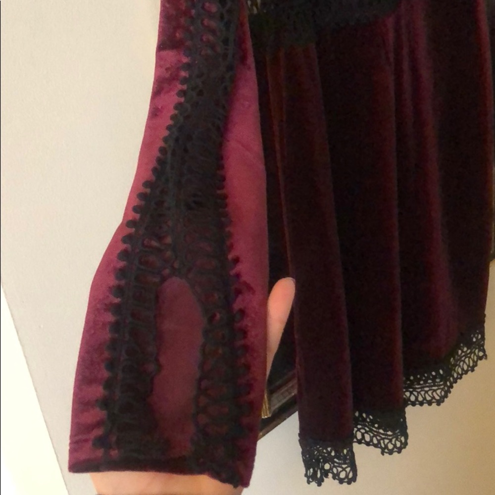 Romeo & Juliet Couture Burgundy Velvet Dress with Black Crochet Paneling - Picture 3 of 5